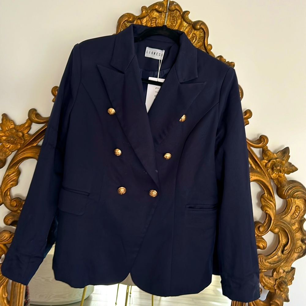NWT Lioness Blazer